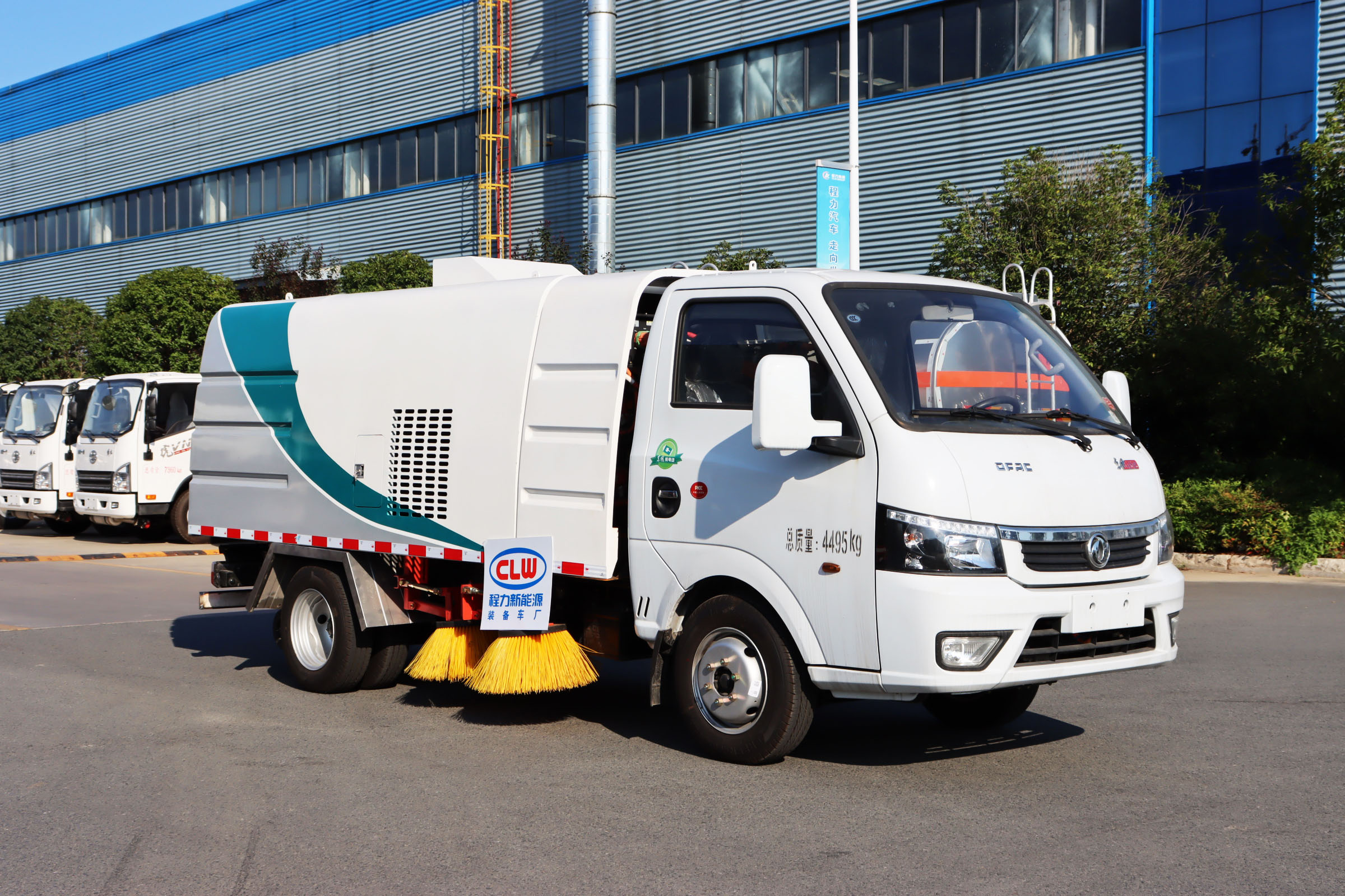 東風(fēng)途逸純電動(dòng)2.5方掃路車(chē)